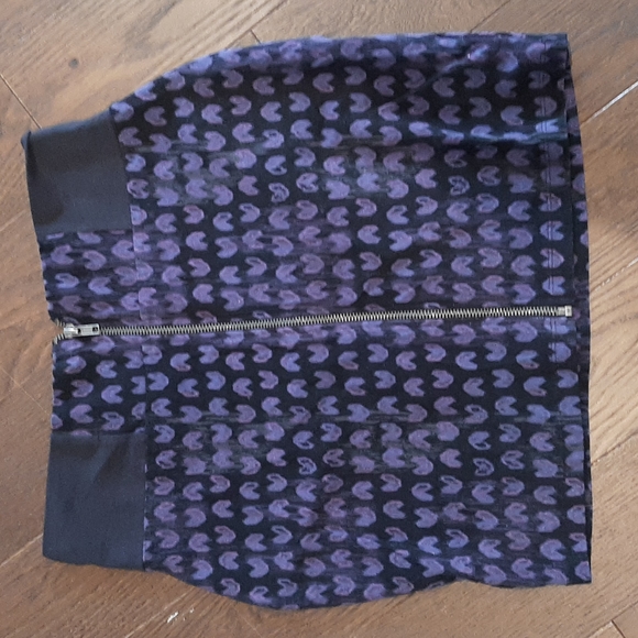 Material Girl Mini Skirt - Picture 5 of 5